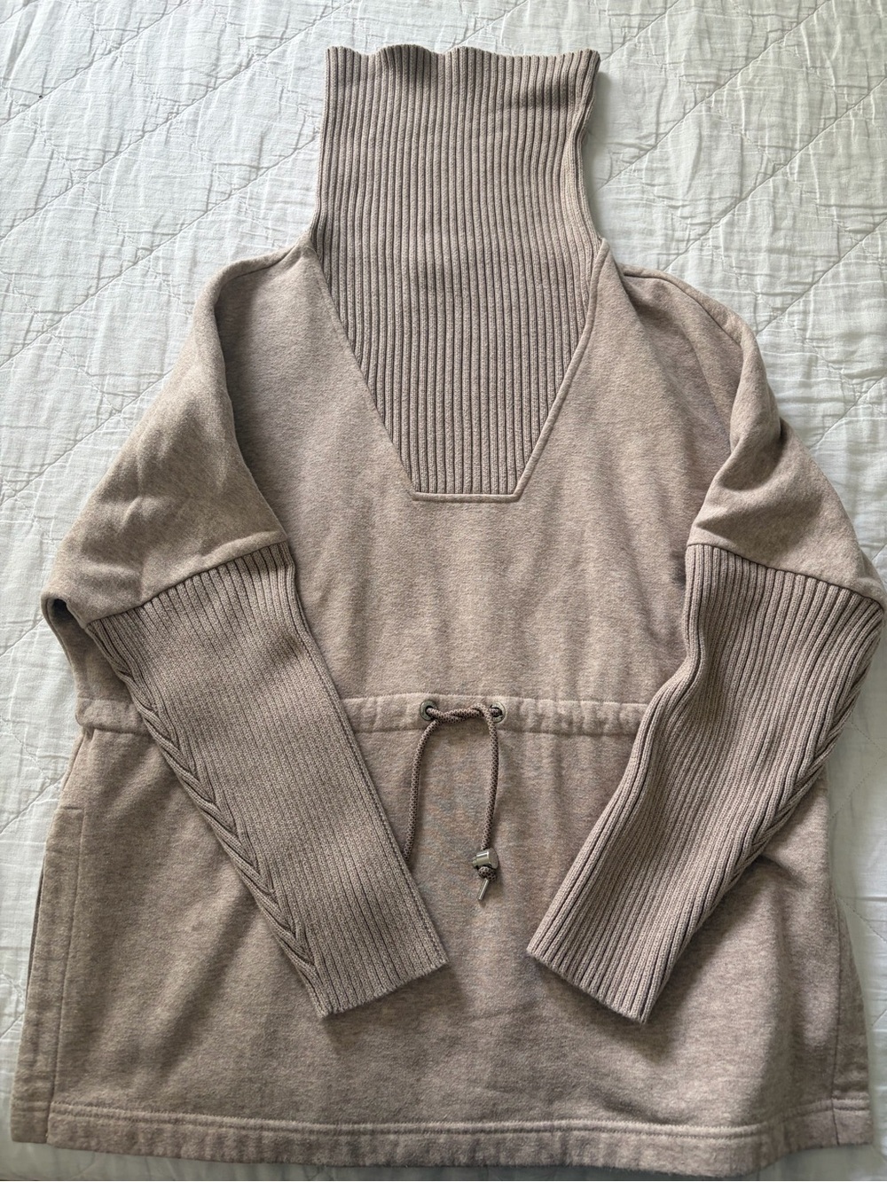 FALL READY! Varley XS Women’s Ribbed Turtleneck Drawstring Sweater - Taupe